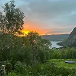別荘 Stille Og Fredelig Med Panoramautsikt *