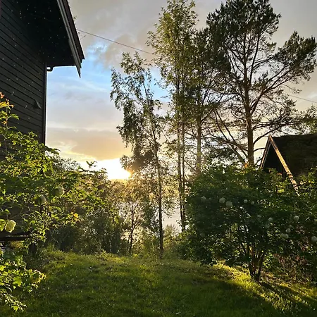 Stille Og Fredelig Ved Fjord Og Fjell Holiday home *