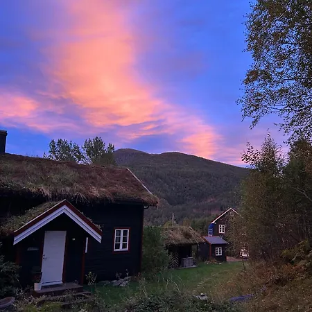 Stille Og Fredelig Med Panoramautsikt Valsøybotn