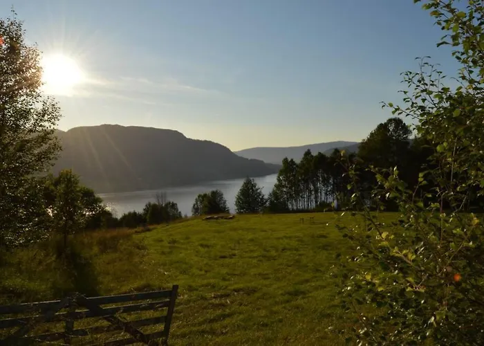 Semesterbostad Stille Og Fredelig Med Panoramautsikt Valsøybotn