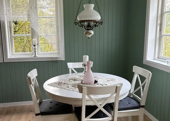 Stille Og Fredelig Med Panoramautsikt * Valsøybotn