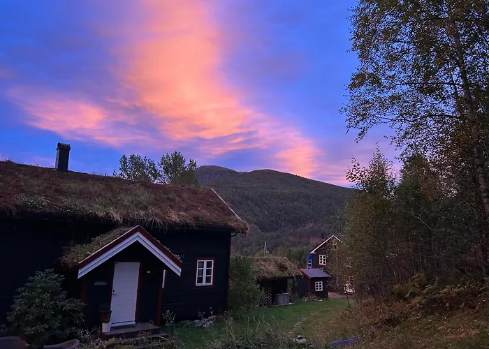 Stille Og Fredelig Med Panoramautsikt Valsøybotn